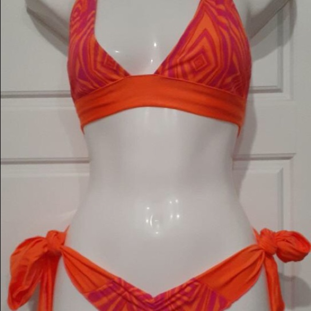 2 Piece Tie Up Booty Shorts Set